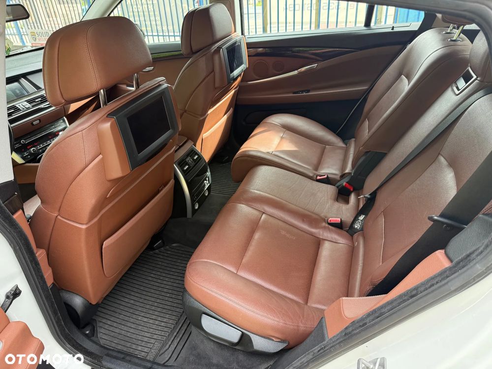 BMW 5GT 535i Luxury Line - 13