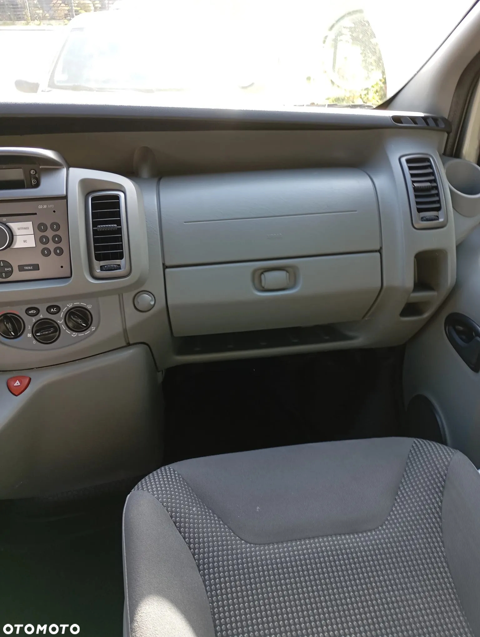 Opel Vivaro - 6