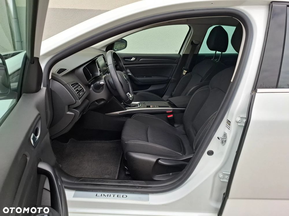 Renault Megane ENERGY TCe 140 EDC LIMITED - 9