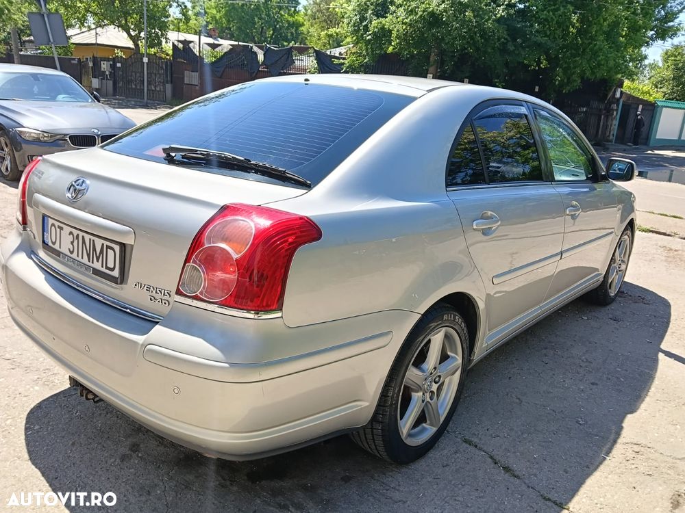 Toyota Avensis 2.2 D-CAT Executive - 19