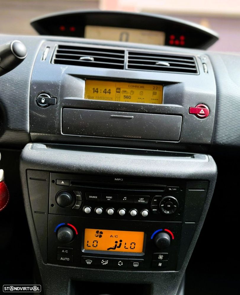 Citroën C4 1.4 16V SX - 11