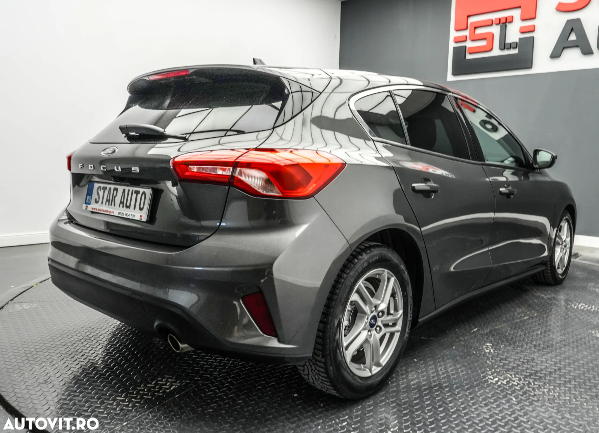 Ford Focus 1.0 EcoBoost Titanium - 6
