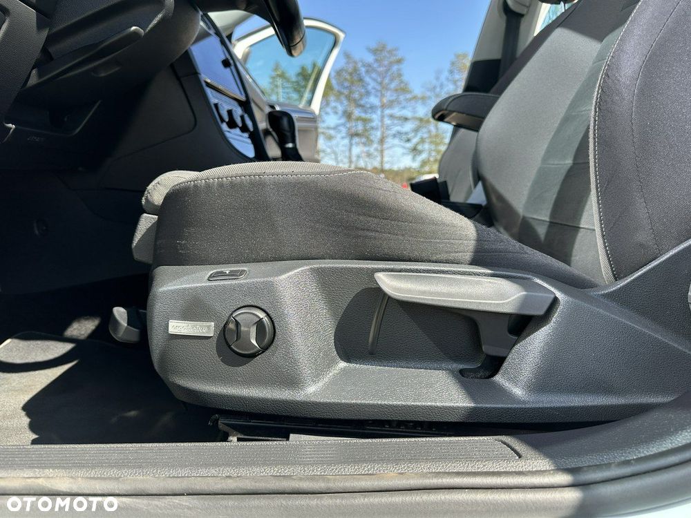 Volkswagen Golf Variant 1.5 eTSI EVO R-Line DSG - 13