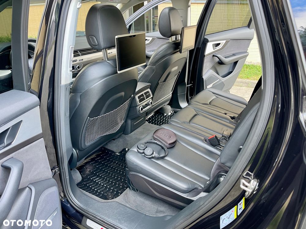 Audi Q7 - 17