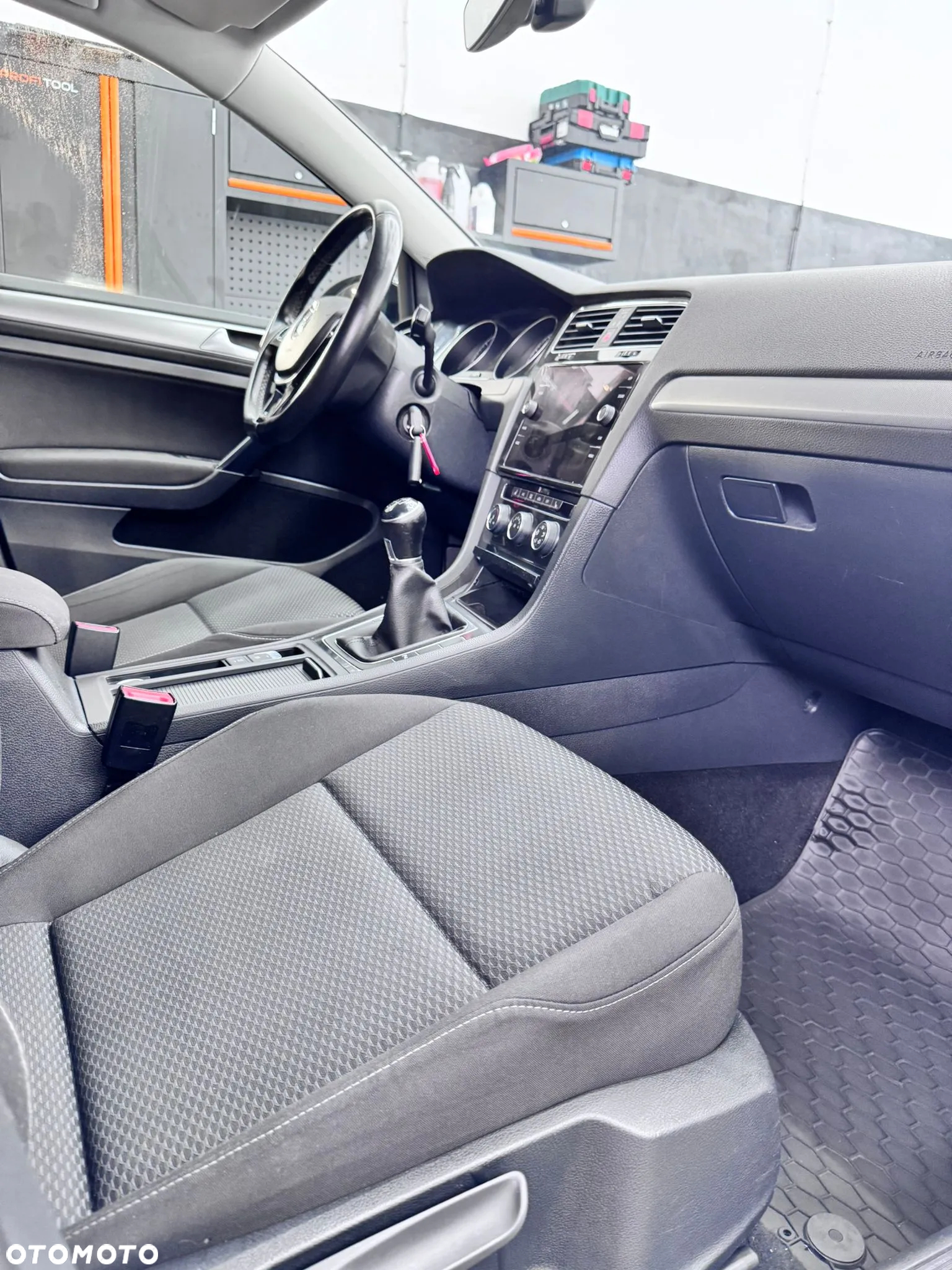 Volkswagen Golf VII 1.6 TDI BMT Trendline - 19
