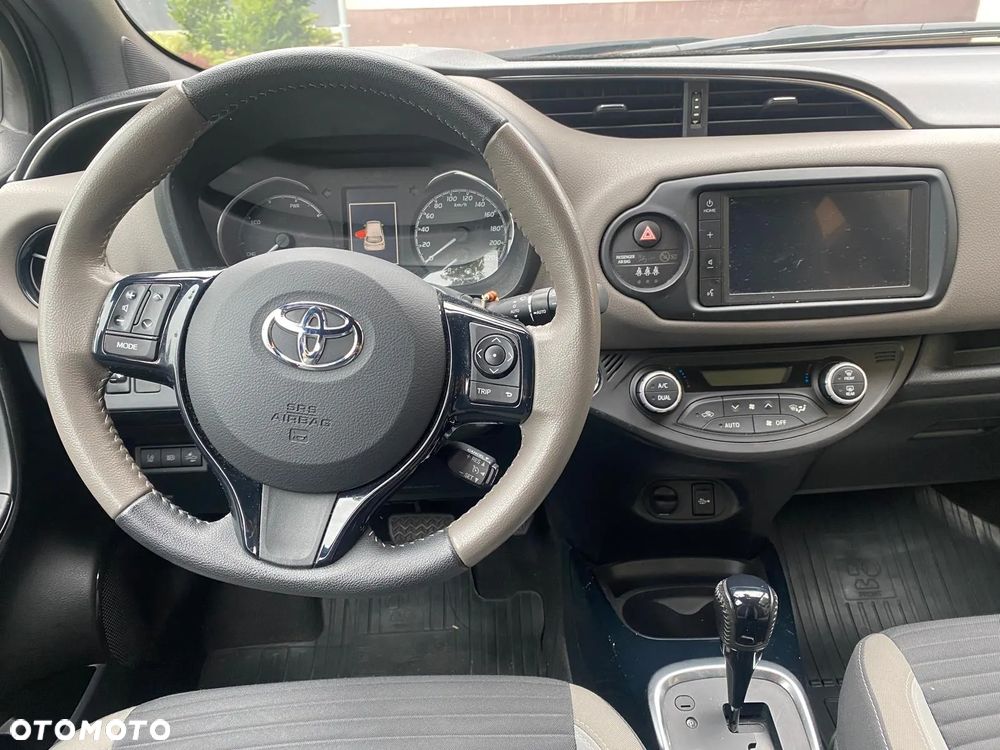 Toyota Yaris - 5