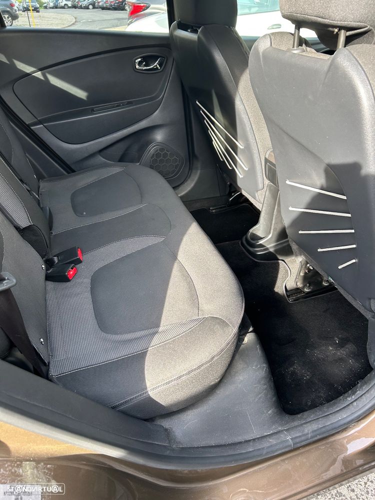 Renault Captur 1.5 dCi Exclusive - 25