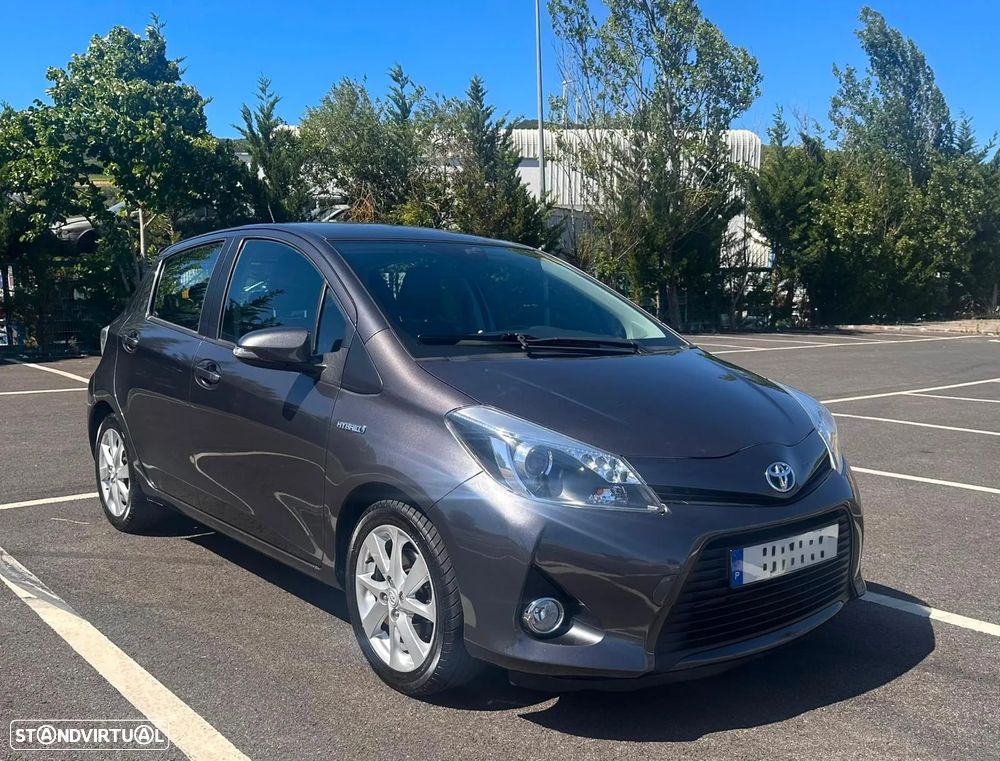 Toyota Yaris 1.5 HSD Sport+P.Luxury - 2