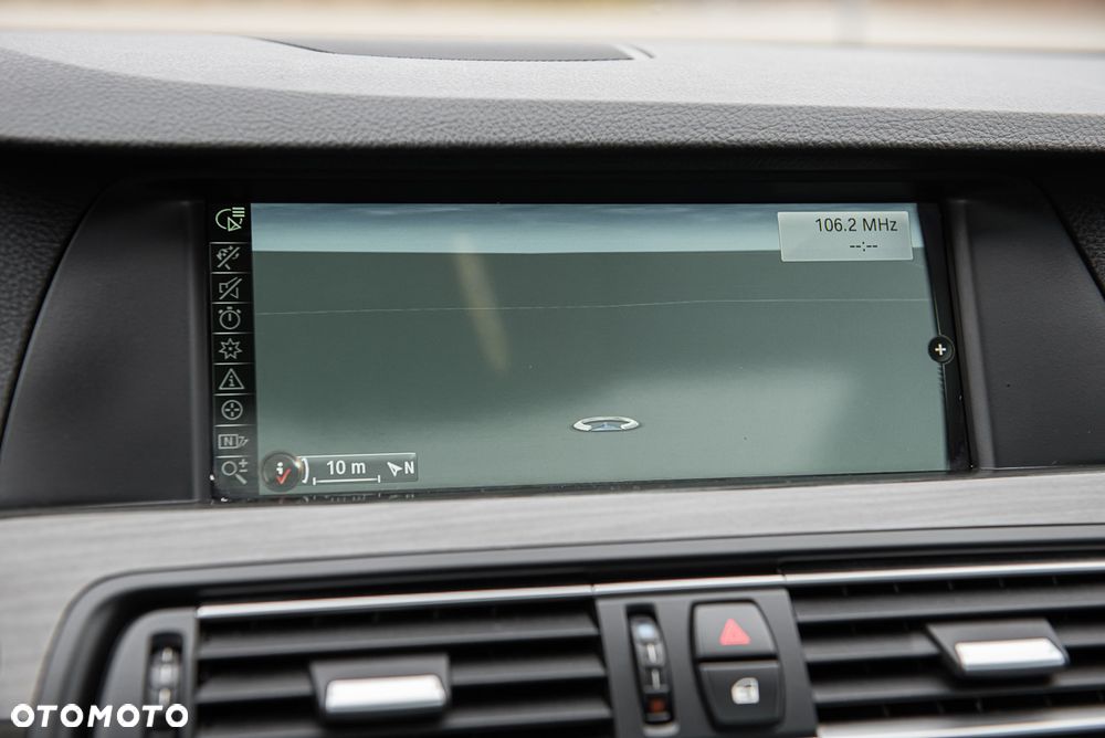 BMW Seria 5 520d - 25