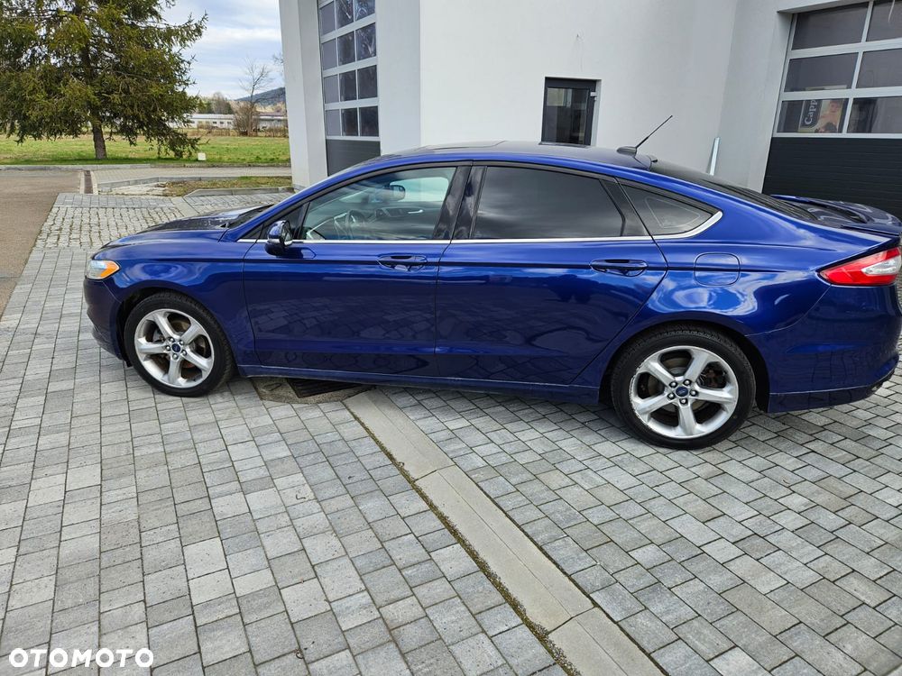 Ford Fusion - 10