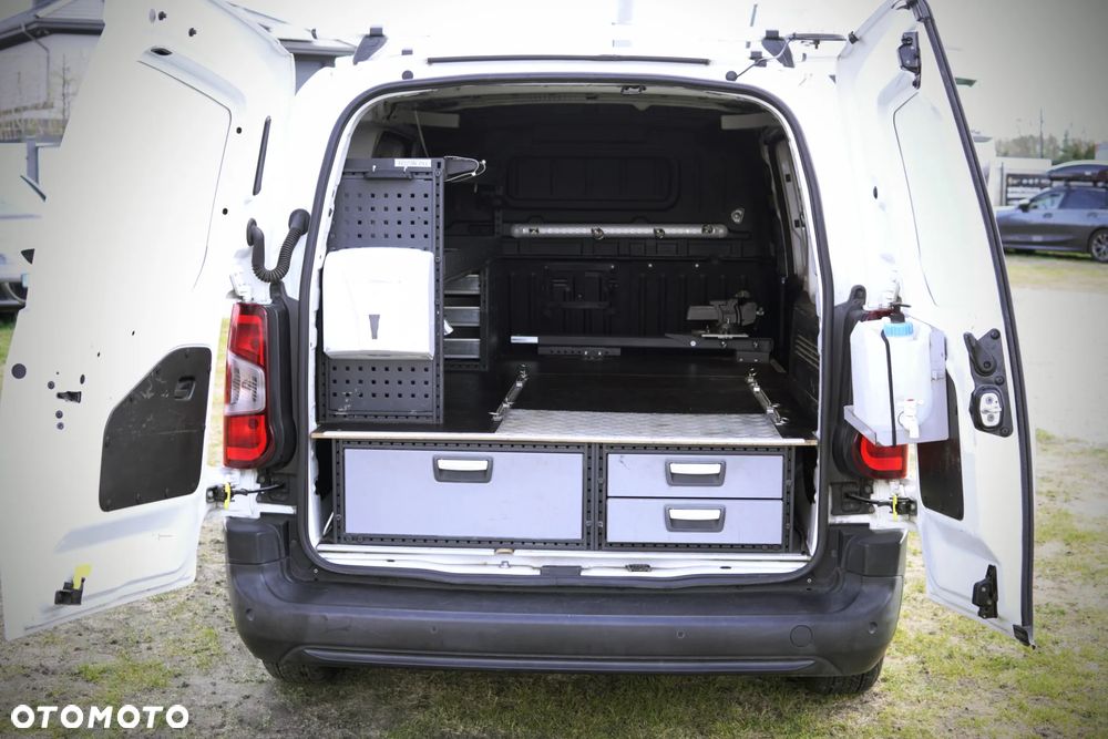 Opel Combo Van 1.2 Enjoy 110KM 4d Long - 17