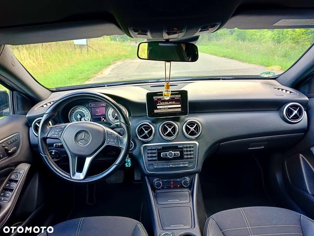 Mercedes-Benz Klasa A 200 CDI (BlueEFFICIENCY) 7G-DCT - 17