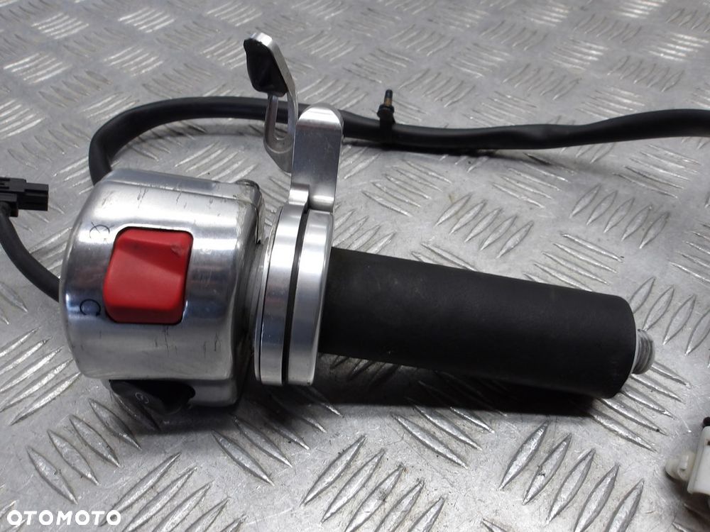 Przełącznik przyciski start/stop prawe manetka KAWASAKI VN 2000 VULCAN 04-09r   PN. 46091-0034 - 2