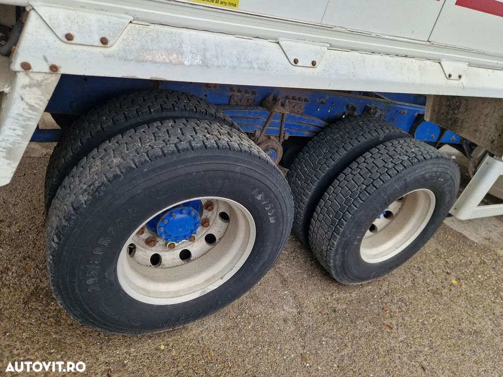Volvo FM 390 - 8