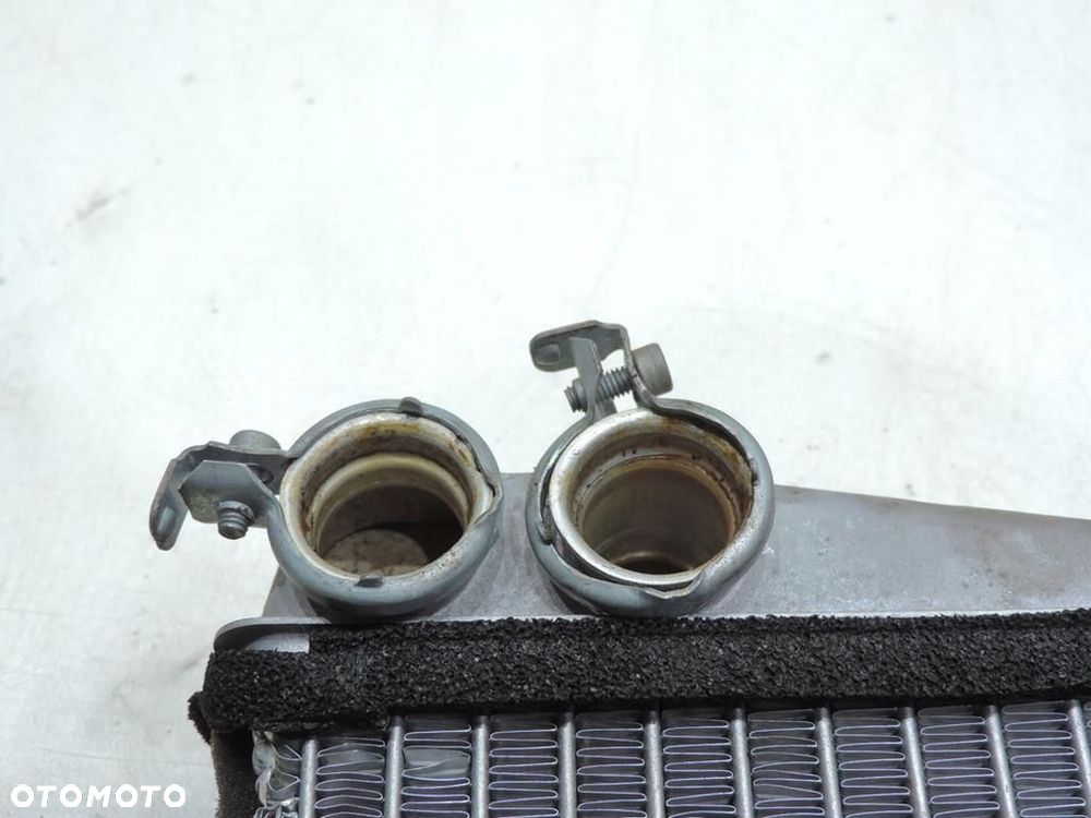 NAGRZEWNICA WODY AUDI A3 8P - 4