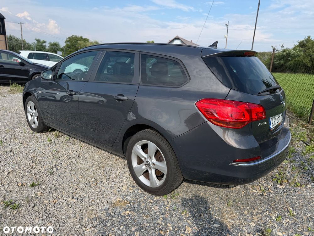 Opel Astra 1.6 CDTI Executive - 6