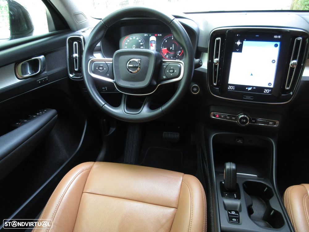 Volvo XC 40 2.0 D3 Momentum Plus Geartronic - 44