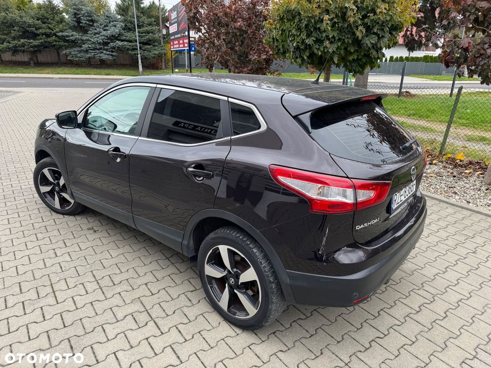 Nissan Qashqai 1.6 DCi Xtronic N-Connecta - 7