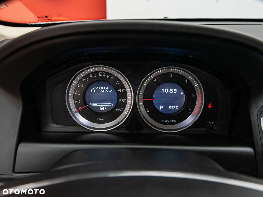 Volvo XC 60 - 16
