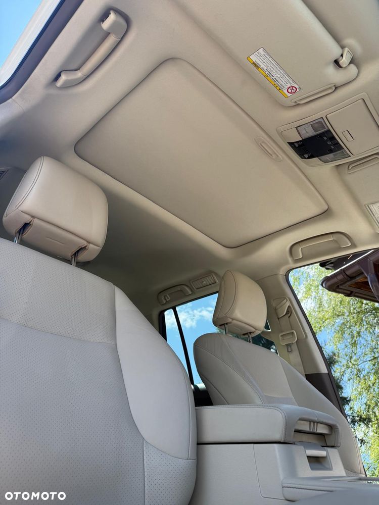 Lexus GX - 14