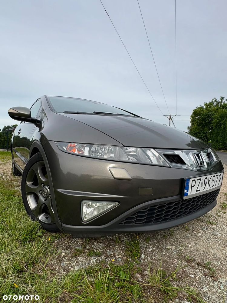 Honda Civic 1.8 Executive - 3