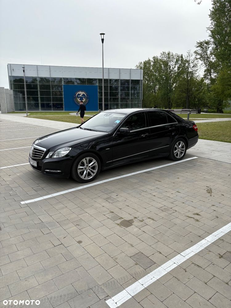 Mercedes-Benz Klasa E 250 CDI 4-Matic BlueEff Avantgarde - 13