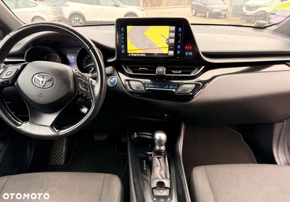 Toyota C-HR - 10