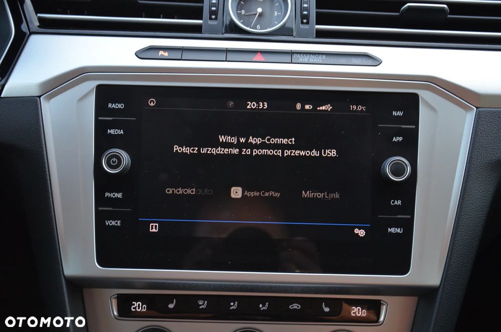 Volkswagen Passat 2.0 TDI (BlueMotion Technology) Comfortline - 26