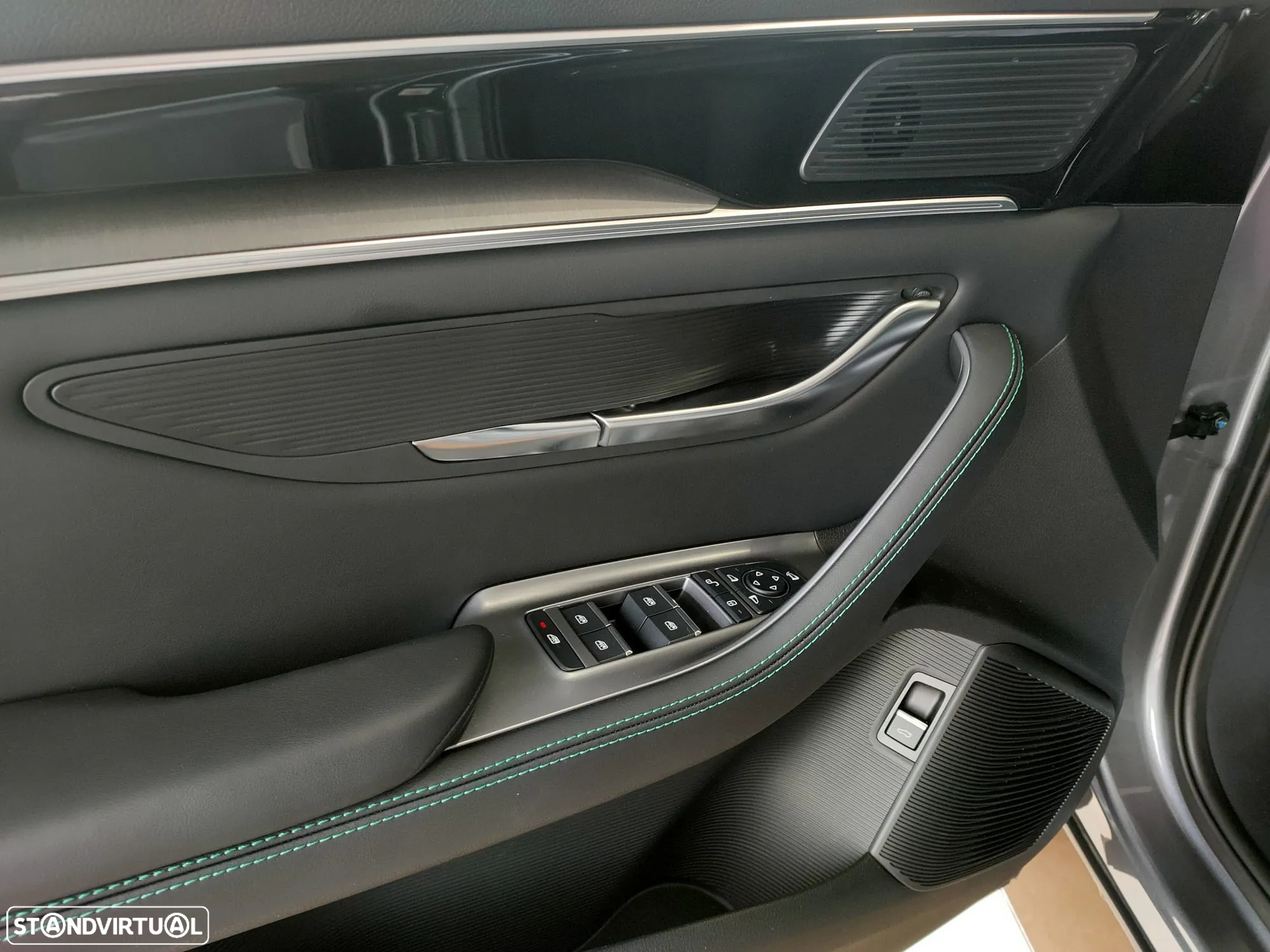 BYD Seal U 71.8 kWh Comfort - 11