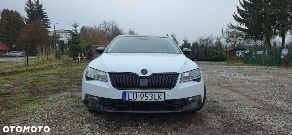 Skoda Superb 2.0 TDI Style DSG - 11