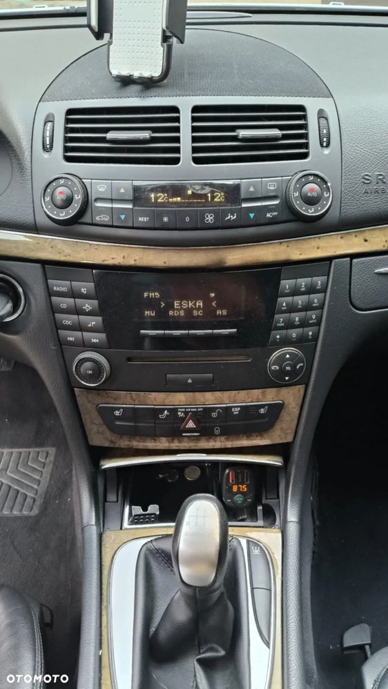 Mercedes-Benz Klasa E 200 Kompressor T Avantgarde - 12