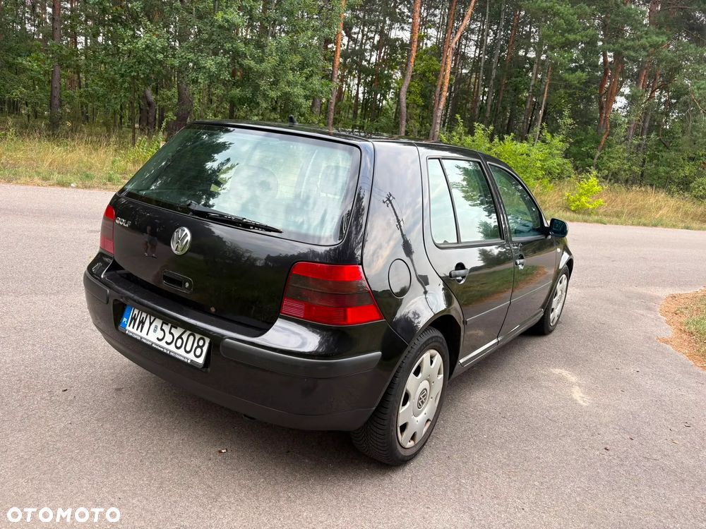 Volkswagen Golf - 5