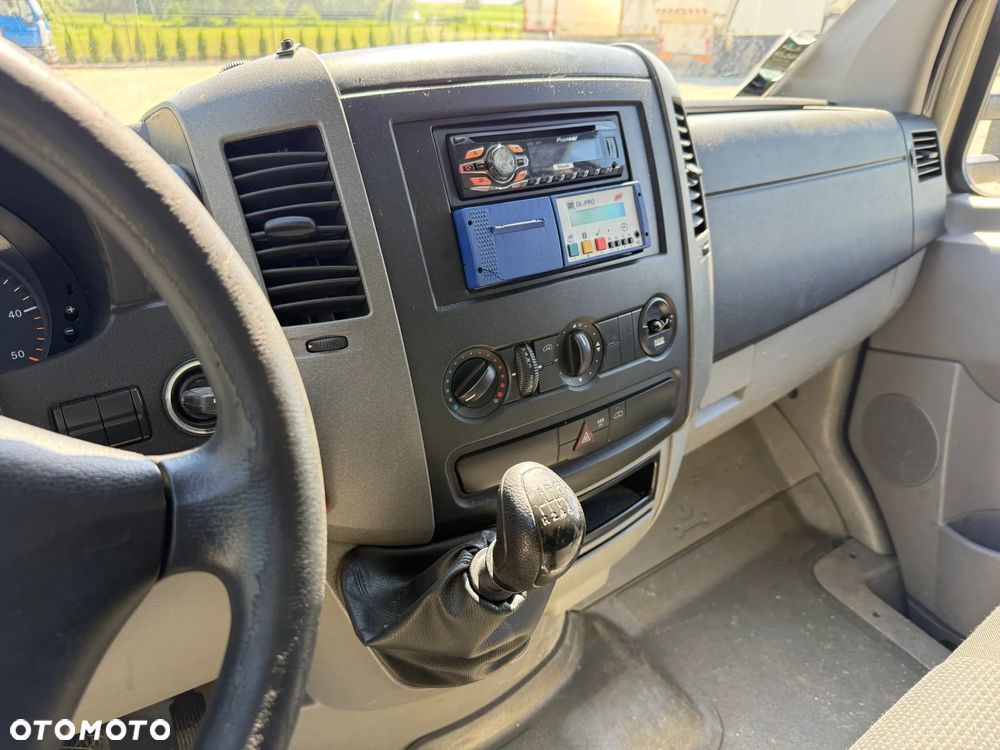 Mercedes-Benz Sprinter 313 - 10