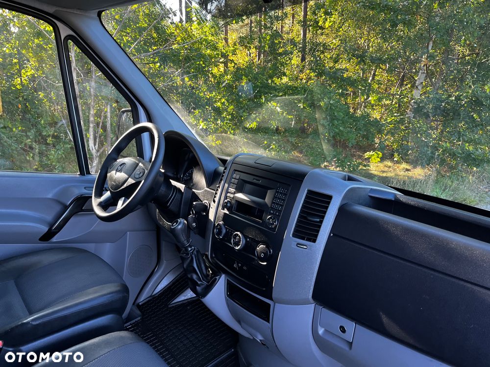 Mercedes-Benz Sprinter - 8
