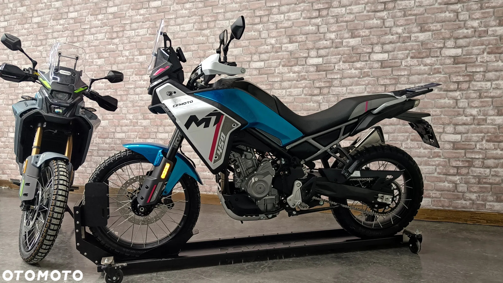 CFMoto MT - 12