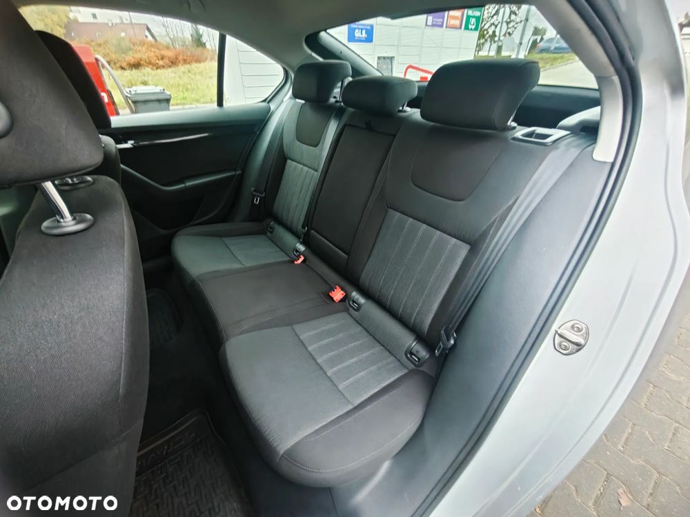 Skoda Octavia 2.0 TSI 4x4 Style DSG - 30