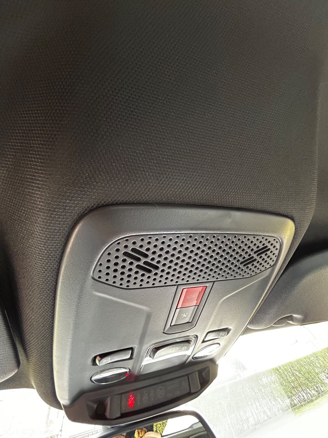 Peugeot 2008 1.2 PureTech Allure S&S EAT8 - 10
