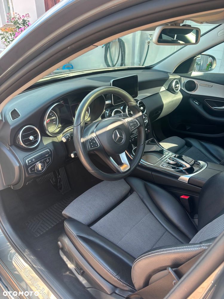 Mercedes-Benz Klasa C 250 9G-TRONIC Avantgarde - 6