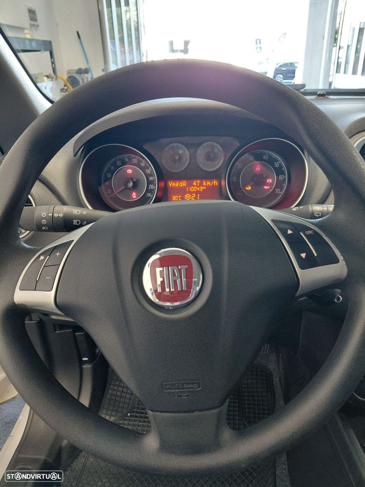 Fiat Punto 1.3 M-Jet Easy S&S - 12