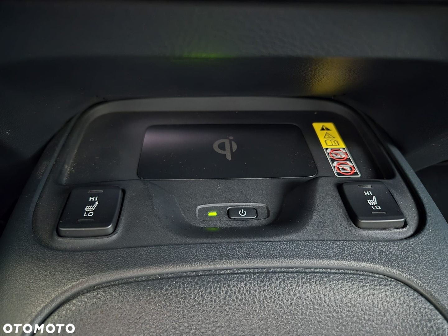 Toyota Corolla 1.8 Hybrid Style - 24