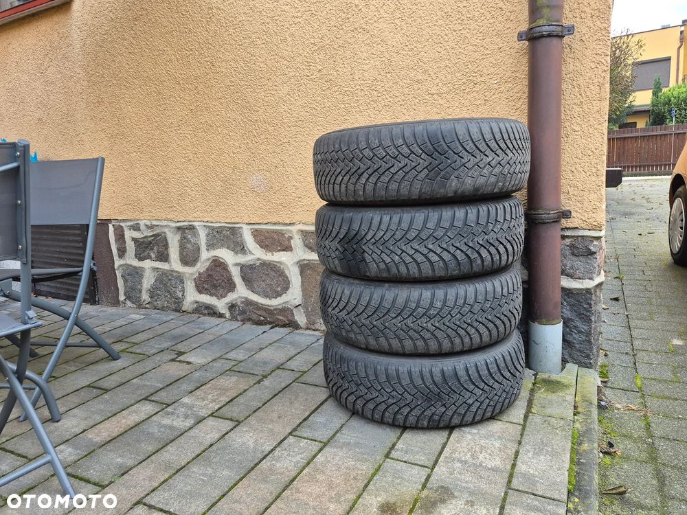 Kia Carens 2.0 CVVT LX Basis - 8