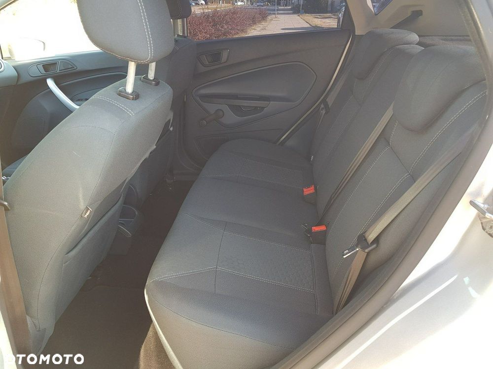 Ford Fiesta - 11