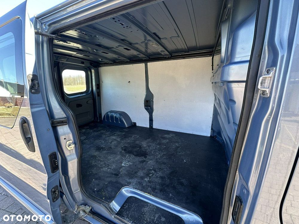 Opel Vivaro - 15