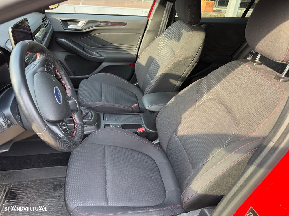 Ford Focus 1.0 EcoBoost ST-Line - 11
