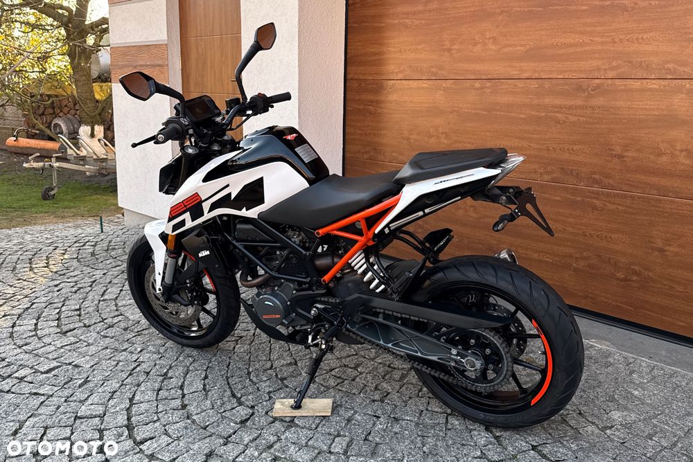 KTM Duke - 17