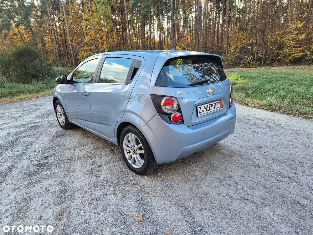 Chevrolet Aveo 1.6 LTZ - 6