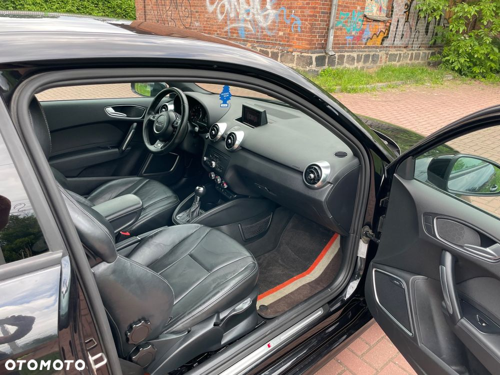 Audi A1 1.4 TFSI 119g S tronic S line edition m S line Sportpaket - 11