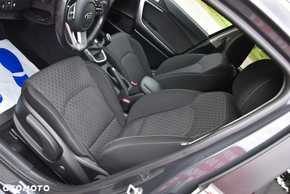 Kia Ceed - 21