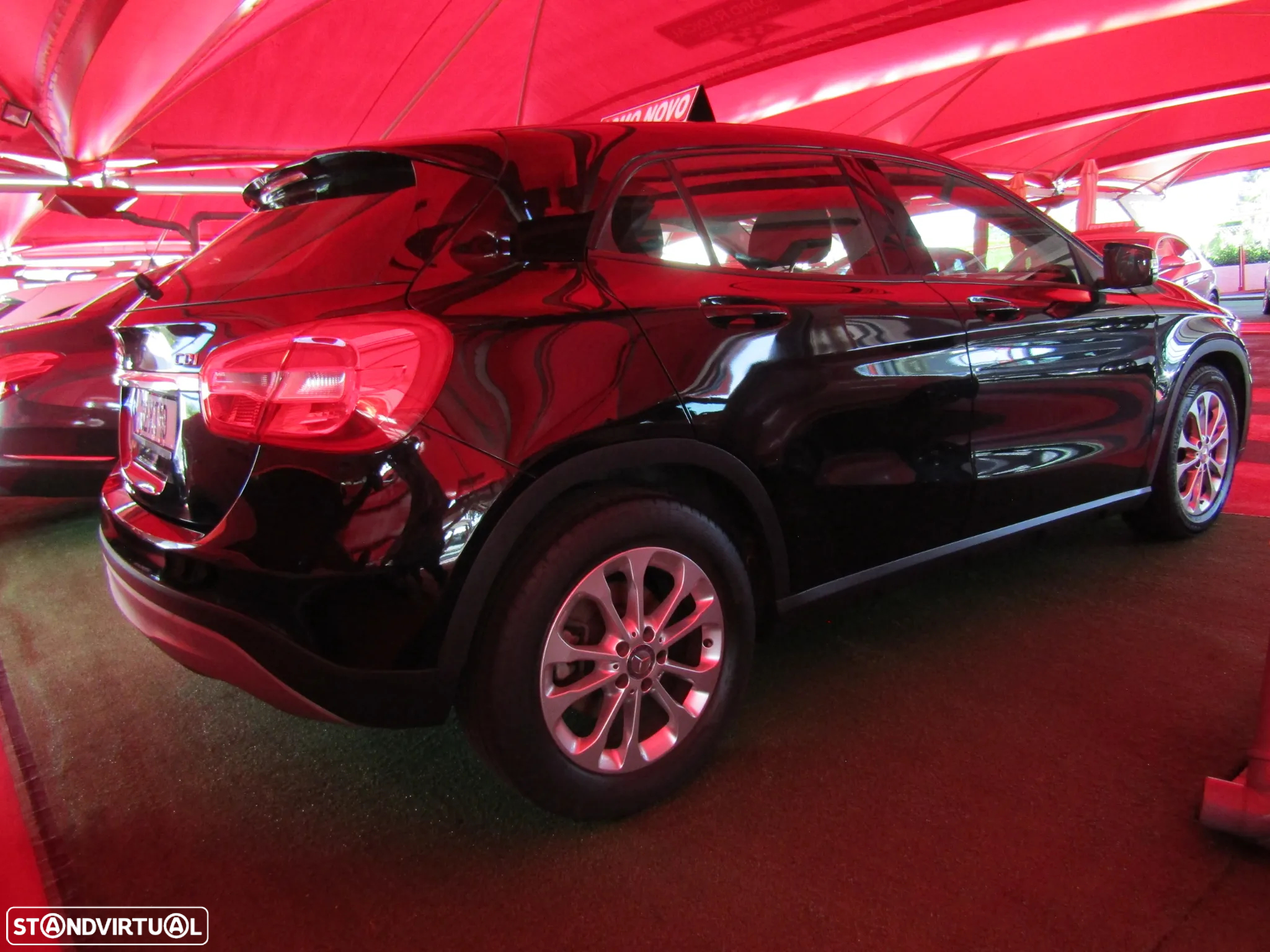 Mercedes-Benz GLA 180 d Style - 4