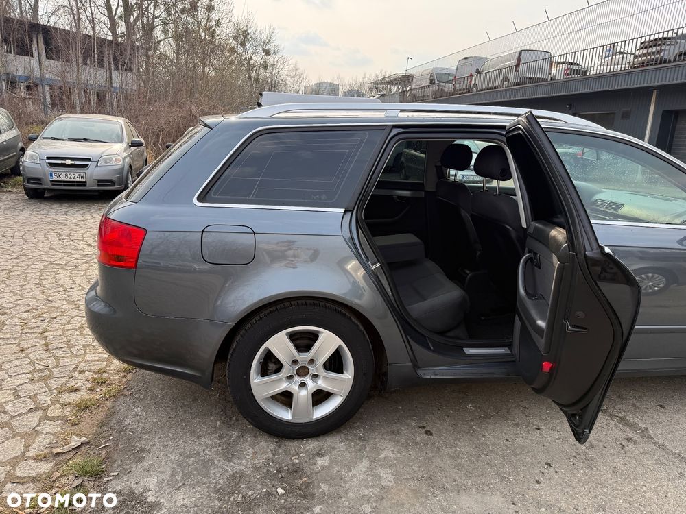 Audi A4 Avant - 10